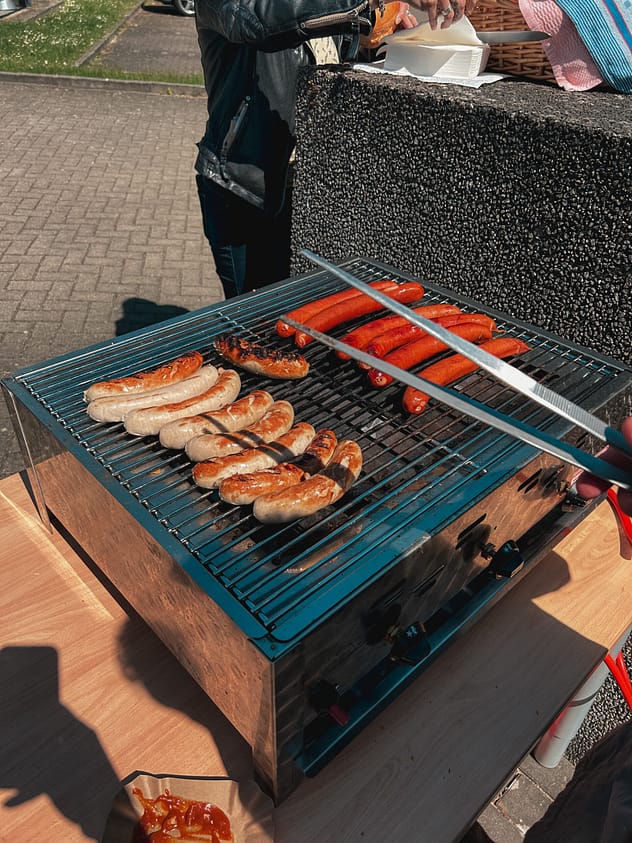 Team Event Grillen auf dem Parkplatz Team-Event